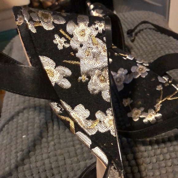 Shoes - Picture 3 of 3